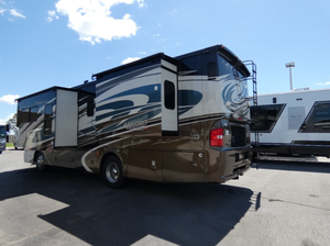 4UZACWDT7GCHV8797 Nueva Autocaravana Diésel Clase A 2016 con Motor Turbo y Interior con Cuatro Extensiones Deslizables - Product Image 2