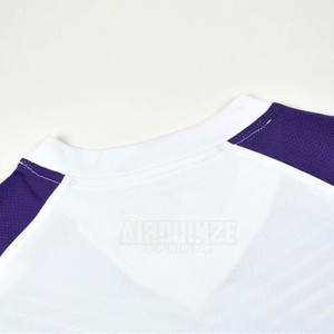 Uniforme de football en polyester léger personnalisable pour adultes, vêtements de sport de football confortables et respirants, disponibles en ensembles - Product Image 6