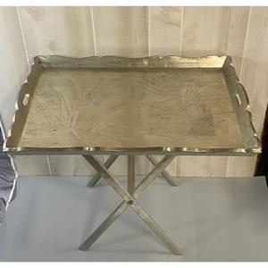 Nouveau style de luxe meilleur plateau de service en métal au design fait à la main avec support pièce unique avec matériau doré à des prix très bas - Product Image 1