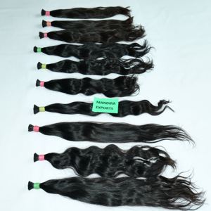 Vente en gros d'extensions de cheveux humains naturels du temple indien de couleur noire brute, vendeurs directs de paquets droits et bouclés - Product Image 1