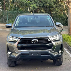 Toyota Hilux 2020 Usada, Doble Cabina, Volante a la Derecha, Equipamiento Completo - Product Image 1