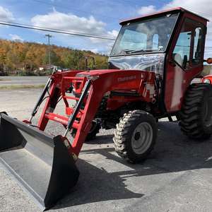 Mahindra 1626 HST 4WD Gear Drive Automatic Tractor with Long Service <b>Life</b> for Sale - Product Image 1