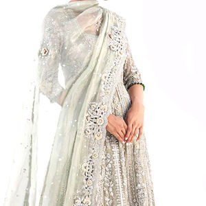 Costume 3 pièces brodé non cousu pour la fête, disponible en différentes couleurs et tailles en vente - Product Image 6