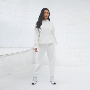 Chándal de algodón 100% para mujer con etiqueta privada, hombro caído, ajuste relajado, Sudadera con capucha de dos piezas, cuello marfil establecido para invierno - Product Image 1