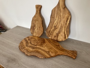 Planches à découper et blocs à découper en bois d'olivier rustique écologiques en gros avec plateau de service pour ustensiles de cuisine - Product Image 2