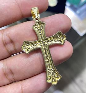 Colgante de Cruz de Oro Amarillo de 10K: Oro Real Texturizado y Pulido - Product Image 4