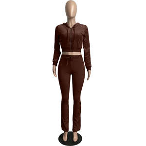 Conjunto Deportivo Personalizado de 2 Piezas, Unisex, Ligero, 100% Algodón, con Pedrería y Terciopelo, Cintura Elástica, Estilo Vintage, Transpirable - Product Image 5