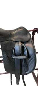 Sillín de Carreras de Caballos de salto multiusos de lujo 100%, árbol de madera de cuero duradero suave Original puro, productos de carreras en inglés, India - Product Image 2