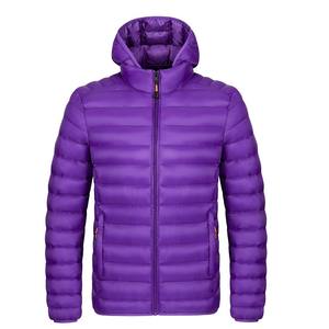 Chaqueta Acolchada Varsity de Camuflaje con Parches Frontales de Dibujos Animados y Logotipo Personalizado Premium, Unisex, Impermeable y Resistente al Viento para Primavera - Product Image 6