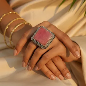Bague de luxe en argent 925 avec rhodonite pour femme, accessoire de bijouterie en pierres précieuses - Product Image 3
