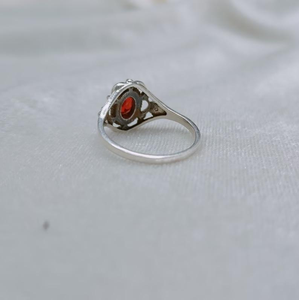 แหวนพลอยโกเมนสีแดงทรงรี ทำมือ เงินแท้ 925 สไตล์อาร์ตเดโค เครื่องประดับพลอยสำหรับผู้หญิง ของขวัญประจำเดือนมกราคม ราคาขายส่ง - Product Image 4
