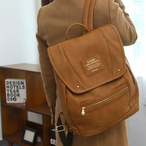 Mochila Virexa Urban de Cuero Genuino, Ligera, Minimalista, con Cierre, para Uso en Exteriores - Product Image 1