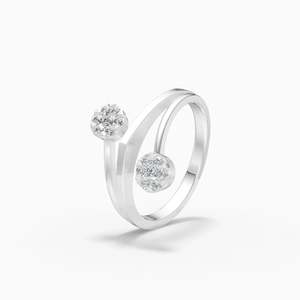 Anillo de uso diario con diamantes cultivados en laboratorio de 0.25 ct, con engaste de diamantes en racimo, en oro amarillo, blanco y rosa de 9 quilates. - Product Image 2
