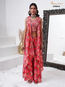 คอลเลกชันพรีเมี่ยมเครื่องแต่งกายที่สวยงามชุดแท้ Crepe lehenga choli และ dupatta พร้อมงานเย็บปักถักร้อยผู้ส่งออกทั่วโลกและผู้จัดจำหน่าย - Product Image 4