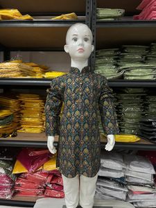 Los niños de 2 a 10 años usan tela de algodón puro Kurta y Payjama para Diwali y Holi Special - Product Image 3