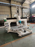 Machine de routeur CNC polyvalente avec système de contrôle PCI pour la fabrication de grands logos publicitaires graphiques et motifs