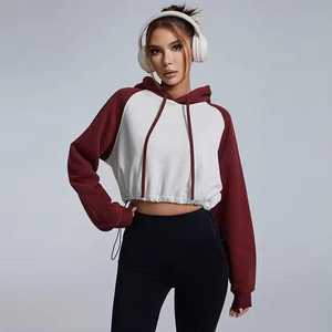 เสื้อครอปมีฮู้ดแขนยาวผ้าฟลีซสำหรับผู้หญิงเสื้อสเวตเชิ้ตผ้าฝ้ายพิมพ์ลายโลโก้แบบกำหนดเองสำหรับฤดูหนาว - Product Image 1