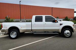 LISTO PARA CONDUCIR - USADO, VOLANTE A LA IZQUIERDA |   Ford F-450 Super Duty King Ranch Crew Cab Power 4x4 FX4 2010 - Product Image 2