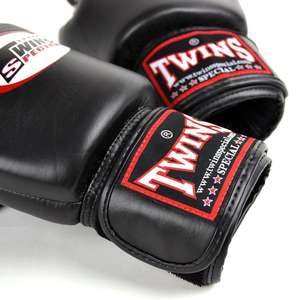 Guantes de Boxeo Twins Negros para Kickboxing y Muay Thai, Guantes de Boxeo de Piel Genuina para Sparring, Guantes de Boxeo Twins Profesionales Personalizados - Product Image 2