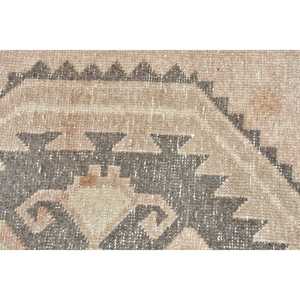 พรมตุรกีวินเทจขนาดเล็ก 1.6x2.6 ฟุต พรมขนสัตว์เปอร์เซียสีเทา - Product Image 4