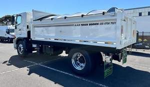 Camión Volquete Usado 2024, 6x4, de Servicio Pesado, Motor Diésel de 280HP, Transmisión Automática, 30 Toneladas de Peso Bruto Vehicular, Vehículo Comercial, Euro 2 - Product Image 2