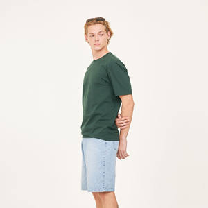 เสื้อยืดผู้ชายทรงโอเวอร์ไซส์ ผ้าฝ้ายและโพลีเอสเตอร์คุณภาพสูง ลายเรียบ สไตล์ลำลอง จากประเทศไทย สำหรับฤดูร้อน - Product Image 2