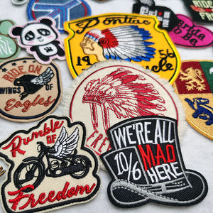 Patchs brodés en chenille tissée pour sacs et chapeaux - Motifs cœur et fleur, écologiques, unisexes, à coudre soi-même - Product Image 1