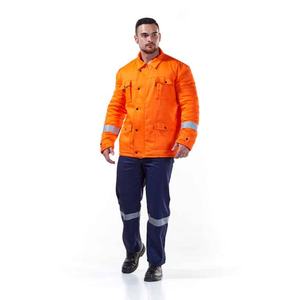 Personnaliser le style et la conception Streetwear Polyester Softshell imperméable Sports de plein air course coupe-vent veste de pluie pour hommes - Product Image 1