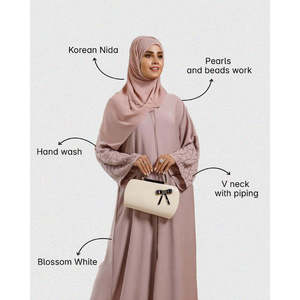 Abaya de créateur en mousseline de soie, coupe trapèze évasée, à manches longues et col montant, ornée de perles et de broderies – Vêtement de prière respirant longueur ras du sol - Product Image 2