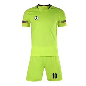 Vêtements de sport Uniforme de football en polyester Ensemble de maillots d'équipe de football Balles pakistanaises du Pakistan