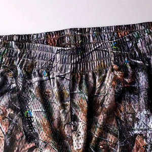 Pantalones cortos de baloncesto de camuflaje para hombre con estampado de sublimación personalizado 100% poliéster 5 pulgadas entrepierna cintura media rasgada informal sólido - Product Image 5