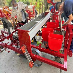 Sembradora de cacahuetes de precisión para jardineros y agricultores a gran escala de 2 filas con motor de servicio pesado y motor para siembra de semillas de película de mantillo - Product Image 6