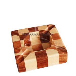 Venta al por mayor a granel de tablero de ajedrez de madera de mango Cenicero de forma cuadrada con acabado esmaltado para mesas de Hotel y suministros de Bar - Product Image 1