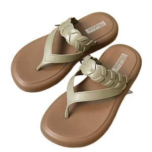 Sandales d'été écologiques en maille à bout ouvert pour femme – Style français, durables, antidérapantes, respirantes et tendance - Product Image 1