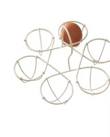 MH Sons EGH22 Support à œufs en bois et métal en forme de poule, design artisanal moderne style ferme, qualité supérieure, écologique, empilable