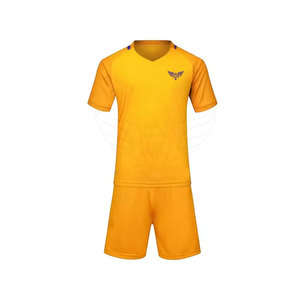 ชุดเสื้อฟุตบอลสีเหลืองแบบกำหนดเองสำหรับผู้ชาย ชุดฝึกซ้อม ชุดกีฬาระบายอากาศ ชุดทีมพร้อมกางเกงขาสั้น - Product Image 3
