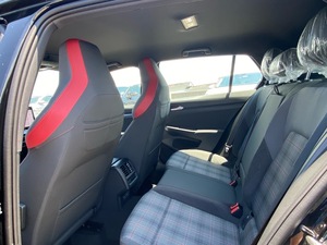 Premium Pre-owned 2025 Golf GTI 2.0T S 4D Hatchback UTILISÉ RHD/LHD Conduite à droite Voiture Véhicule Foncé Livraison rapide Disponible vente - Product Image 5