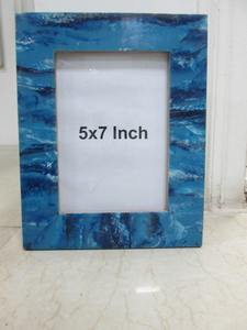 Cadre photo en bois et résine artisanal, forme rectangulaire, orientation horizontale, léger et durable pour la décoration de la maison - Product Image 6