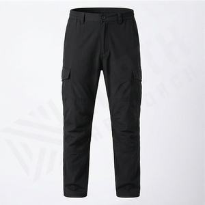 Pantalons de jogging en gros pour hommes, poches cargo, pantalons de survêtement personnalisés, pantalons durables, confortables et élégants - Product Image 1