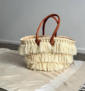 Sac fourre-tout en paille marocaine avec pompons - Product Image 4