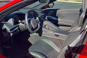 CHEVROLET CORVETTE STINGRAY COUPE 2025 USADO, VOLANTE A LA IZQUIERDA/DERECHA - Product Image 3