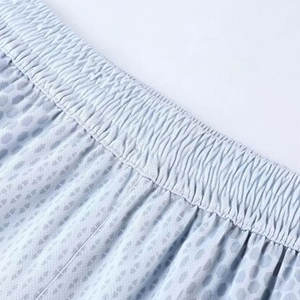 Camisa de uniforme de baloncesto y conjuntos cortos Hecho en fábrica Nuevo diseño Impresión por sublimación Uniforme de baloncesto Uniforme de equipo deportivo - Product Image 3