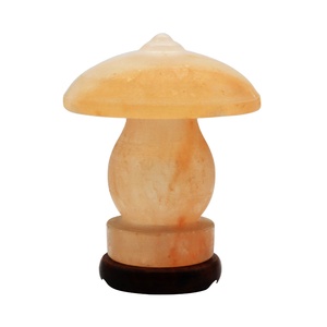 Lampe de sel de l'Himalaya en matériau organique, forme géométrique, respirante, décoration d'intérieur, technique de sculpture à la main, lampe de table latérale du Pakistan - Product Image 3