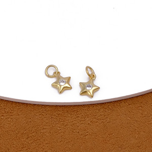 Colgante de estrella chapado en oro hecho a mano con centro de circonita cúbica joyería celestial delicada para collar y pulsera de boda - Product Image 3