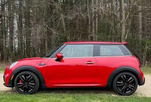 MINI Cooper Johnn Cooper 2024, Hatchback SUV, Tracción en las Cuatro Ruedas, Automático, Volante a la Izquierda, Asientos de Cuero de Lujo, Rines R18, Motor de Gasolina - Product Image 3