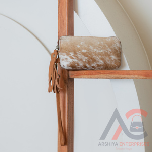 Fabricante hecho a mano cuero de vaca borla bolsa occidental cuero genuino Boho muñequera cartera pelo en ocultar cremallera embrague para mujer - Product Image 5