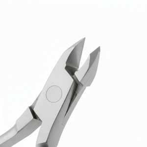 Pince à cuticules professionnelle en acier inoxydable |   Coupe-ongles à mâchoires pointues |   Outil de manucure et pédicure à ressort - Product Image 2