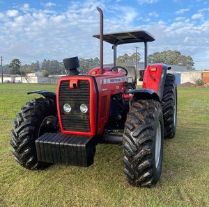 Tracteur Massey Ferguson 390, machines agricoles. - Product Image 5