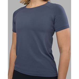 Camiseta Deportiva AeroFLX+ sin Costuras - Top Atlético con Diseño Sólido - Product Image 4