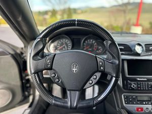 Offre exceptionnelle : Maserati GranTurismo MC Cabriolet 2013 d'occasion, propre et prêt à être expédié - Product Image 2